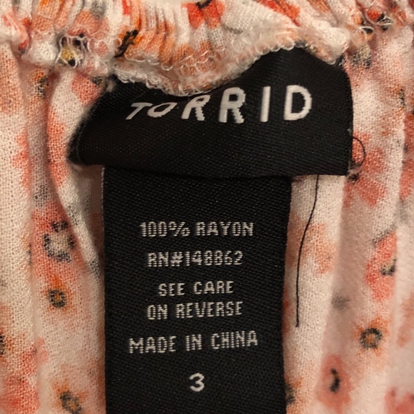 Floral off the shoulder top - Picture 2 of 3